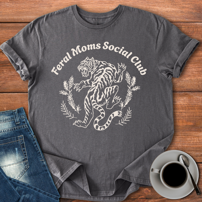 Feral Moms Social Club | T-shirt