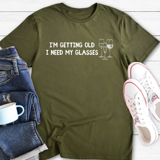 I need my glasses | T-Shirt