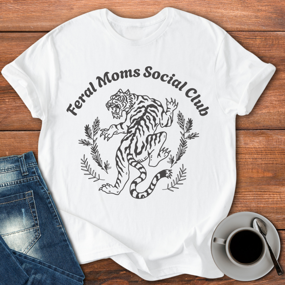 Feral Moms Social Club | T-shirt